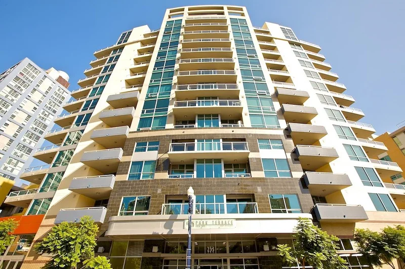 253 10th #727, San Diego, CA 92101