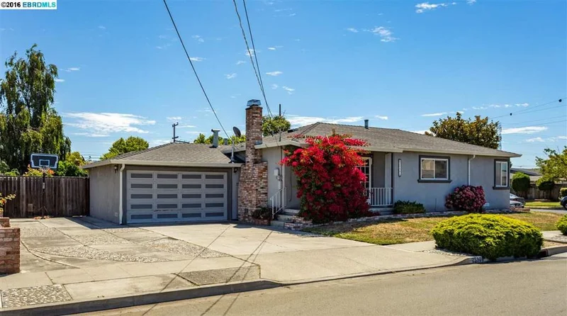 25986 Eldridge Ave, Hayward, CA 94544