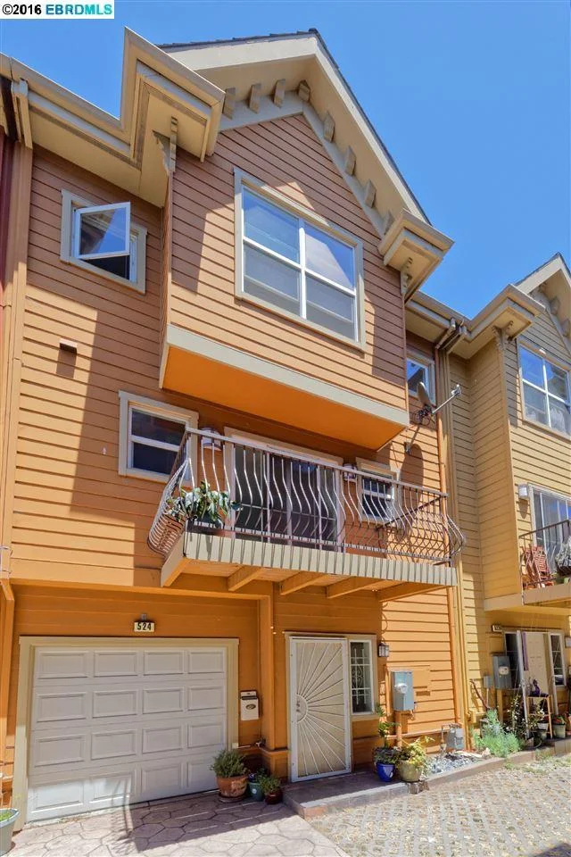 524 Henry, Oakland, CA 94607