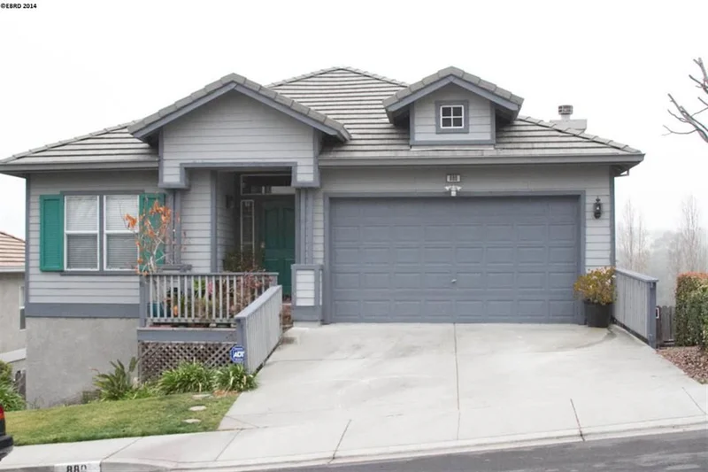 880 Ridgedale Ct, El Sobrante, CA 94803-2843