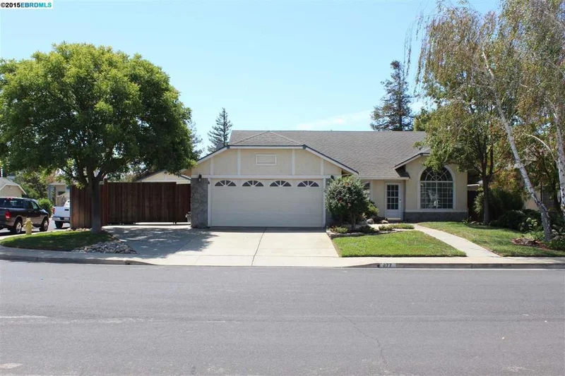 877 Weibel Cir, Oakley, CA 94561