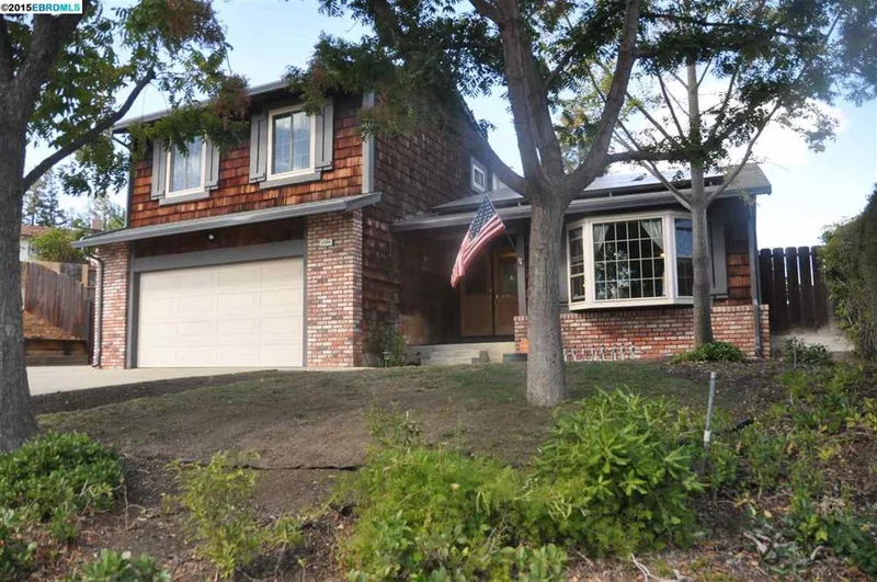 2304 Camelback Dr, Antioch, CA 94509