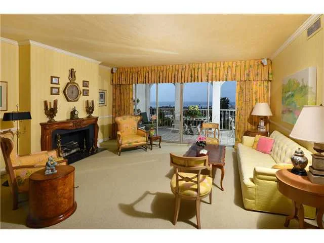 1001 Genter Street #2I, La Jolla, CA 92037