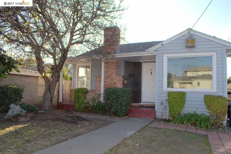 10211 Longfellow Ave, Oakland, CA 94603