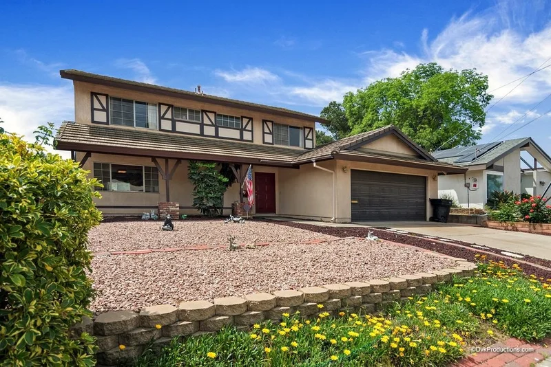 5521 Red River Dr, San Diego, CA 92120