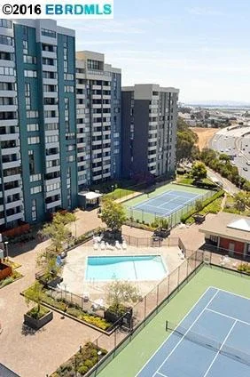 555 Pierce #1307, Albany, CA 94706