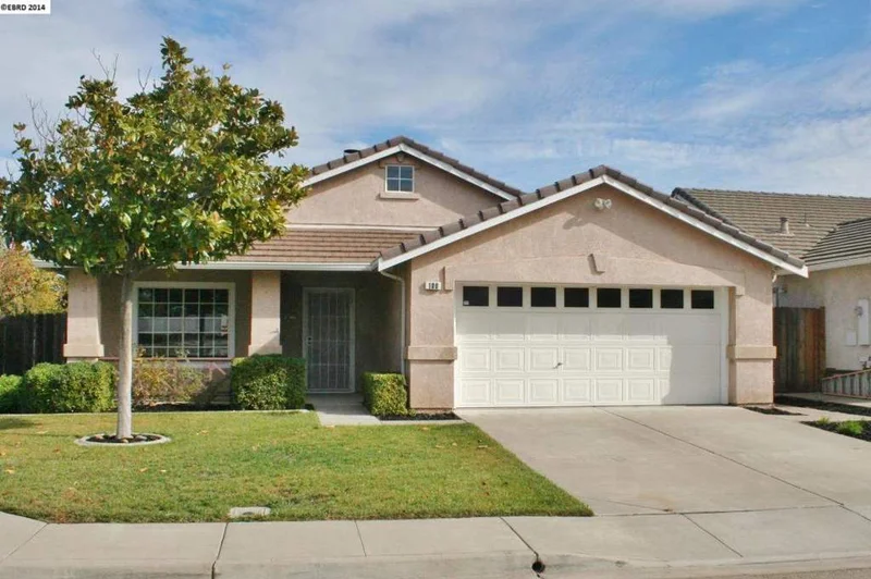 100 Harvest Court, Oakley, CA 94561-4312