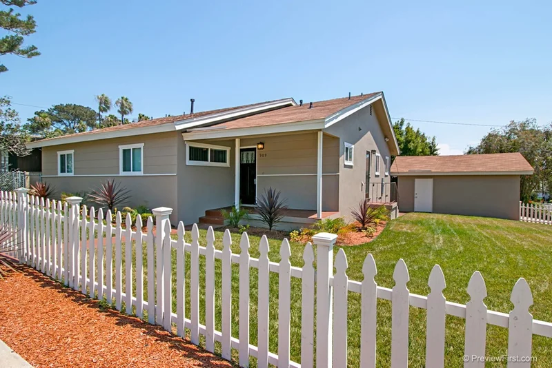 909 Tarento Drive, San Diego, CA 92106