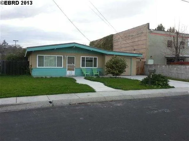 105 De Normandie Way, Martinez, CA 94553-3006