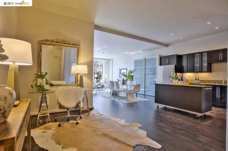 1001 46th Street ##212, Emeryville, CA 94608