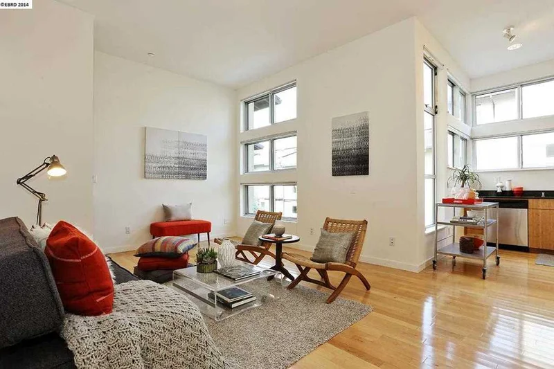 26 Covent Ln, Oakland, CA 94608