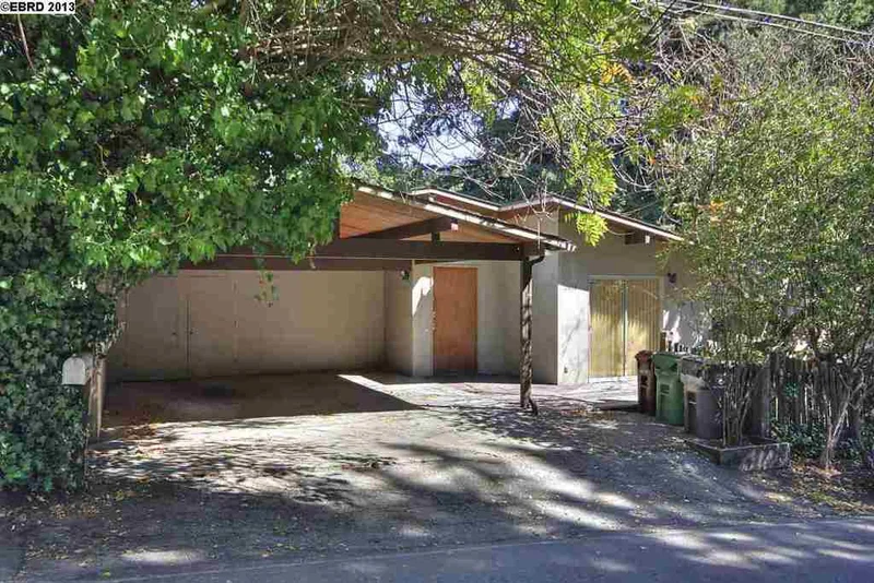 2526 Leimert Blvd, Oakland, CA 94602-2022