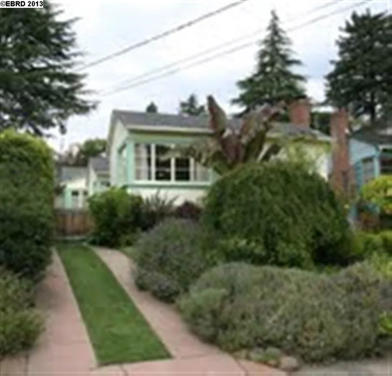 4608 Jacobus Ave, Oakland, CA 94618-2220