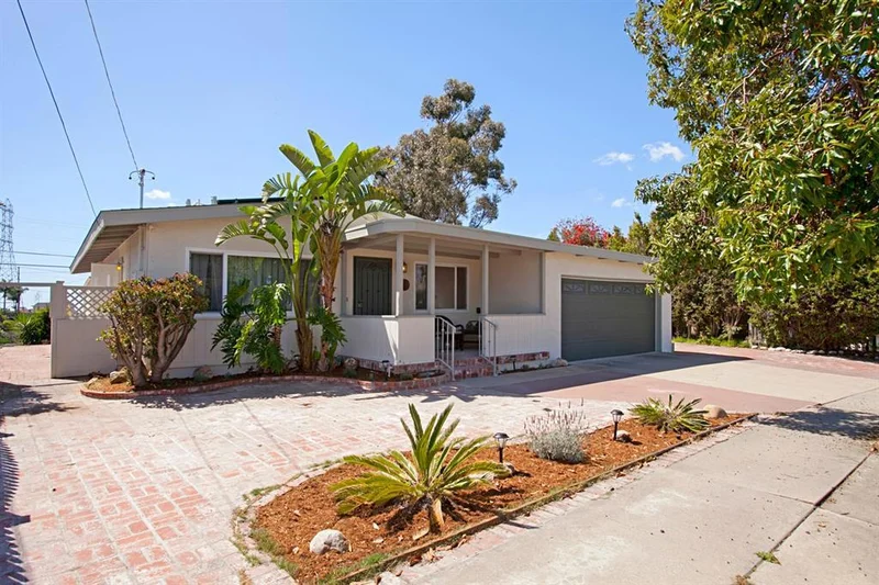 8521 Pinecrest Avenue, San Diego, CA 92123