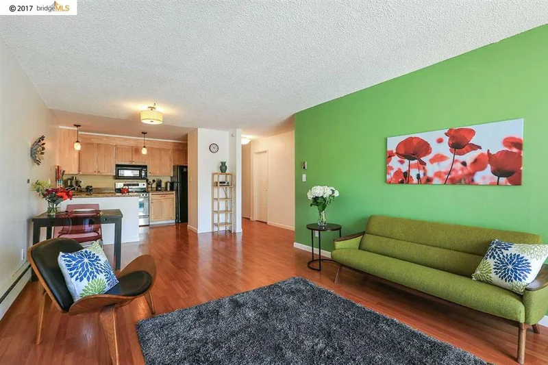 424 Staten Ave ##305, Oakland, CA 94610