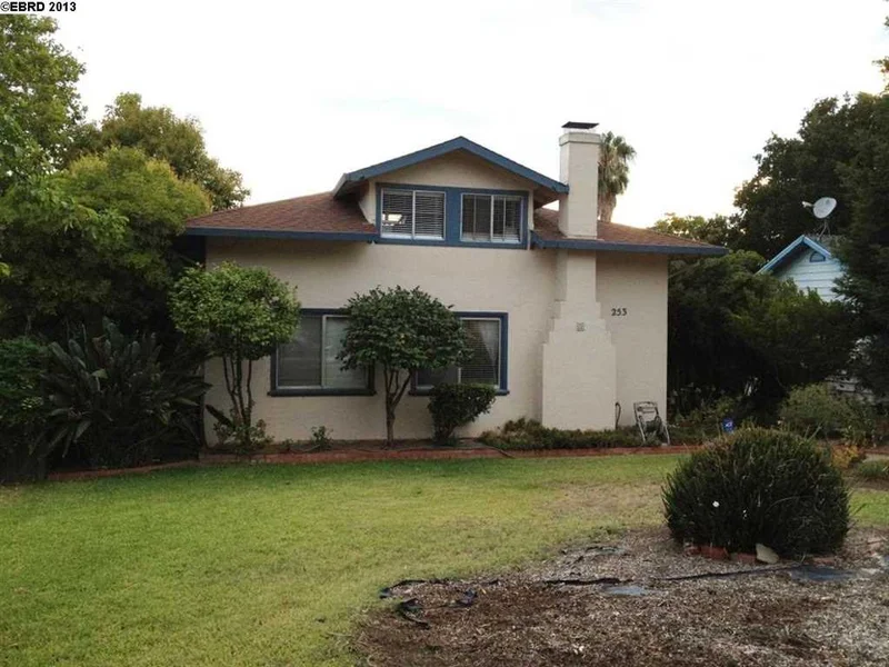 253 Wellington Ave, Concord, CA 94520-1114