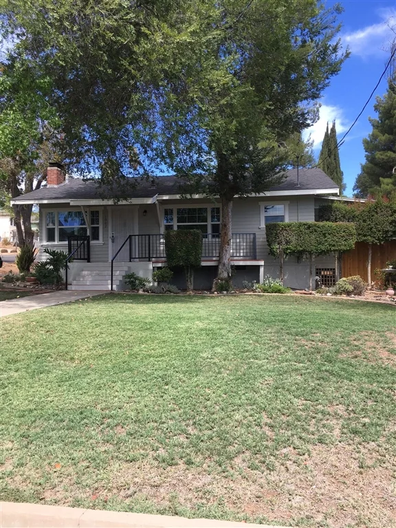 1002 Broadway, Escondido, CA 92025