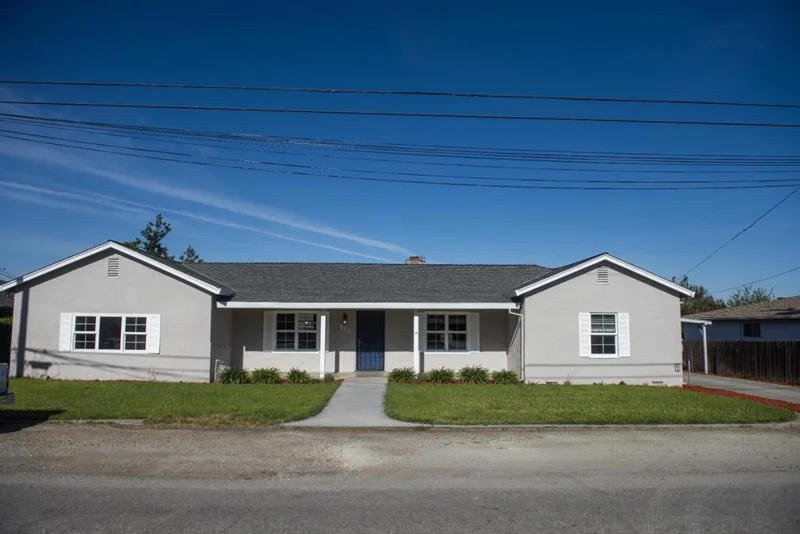 870 El Toro, Hollister, CA 95023