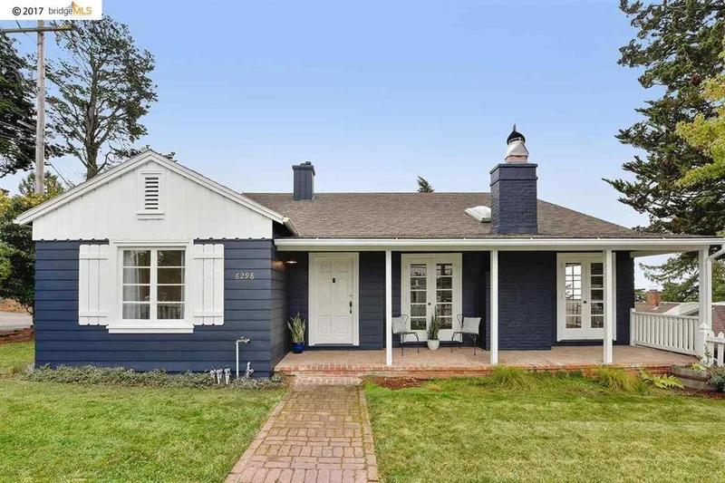 6298 Girvin Dr, Oakland, CA 94611