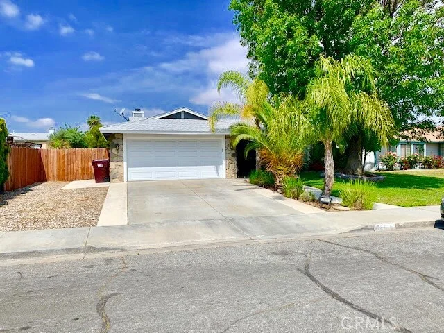 29615 Singing Wood Lane, Menifee, CA 92586