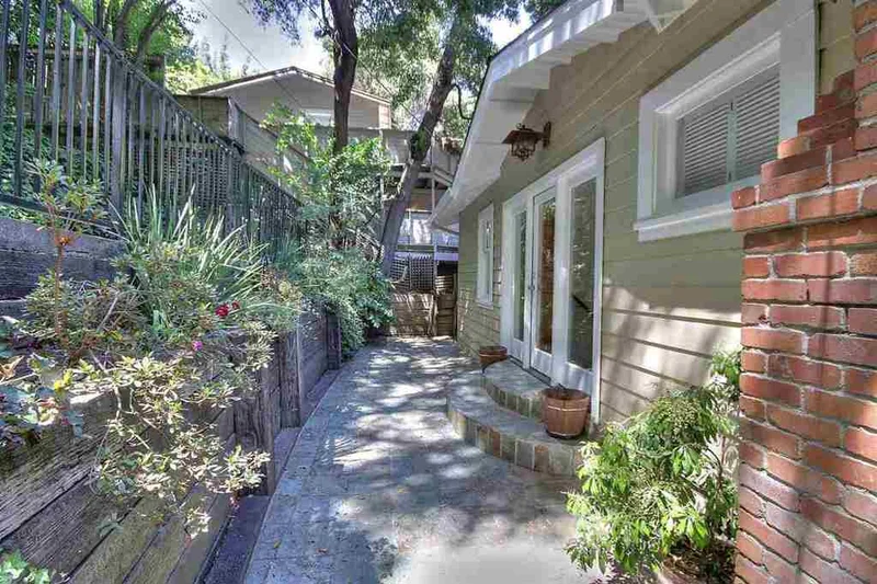 5607 Merriewood Dr, Oakland, CA 94611-2134