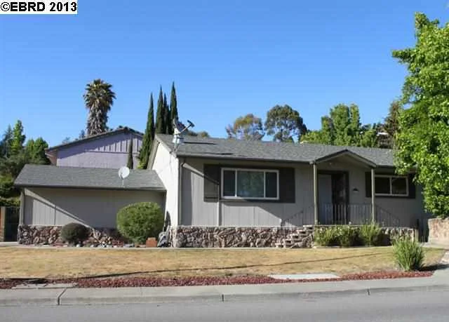 5519 Amend Rd, El Sobrante, CA 94803-2611