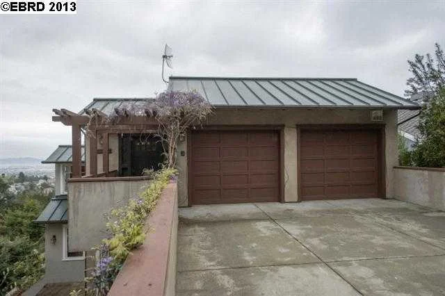 10065 Broadway Terr., Oakland, CA 94611-1947