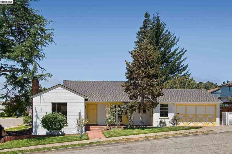 4145 Barner Ave, Oakland, CA 94602-3448