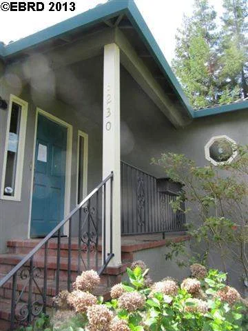 6230 Ruthland Rd, Oakland, CA 94611-1836
