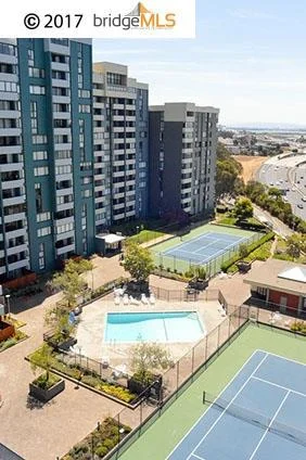 555 Pierce #725, Albany, CA 94706