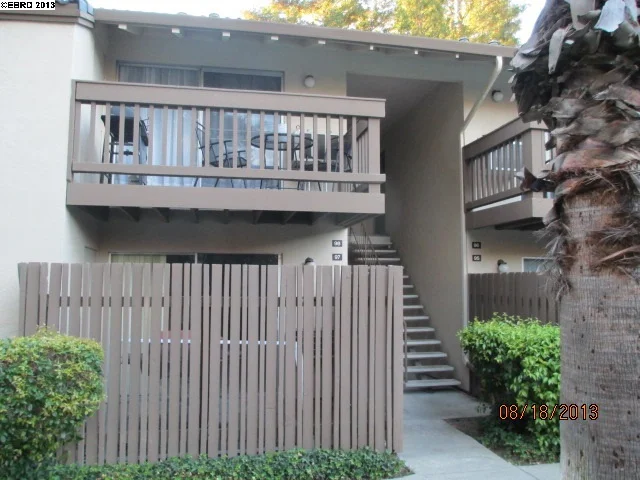2734 Oak Rd #97, Walnut Creek, CA 94597-2841