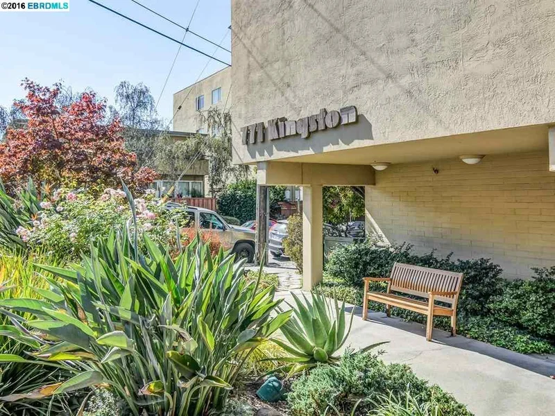 771 Kingston Ave #107, Oakland, CA 94611