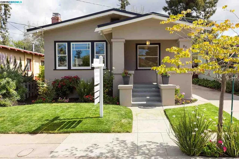 26 Ramona Ave, Oakland, CA 94611