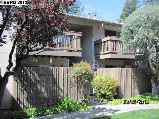 2742 Oak Rd #221, Walnut Creek, CA 94597-2813