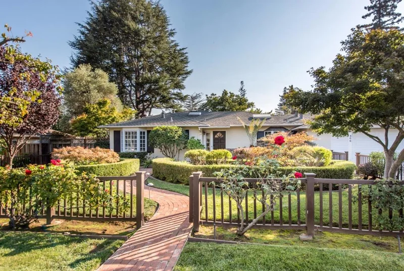 466 Cuesta, Los Altos, CA 94024