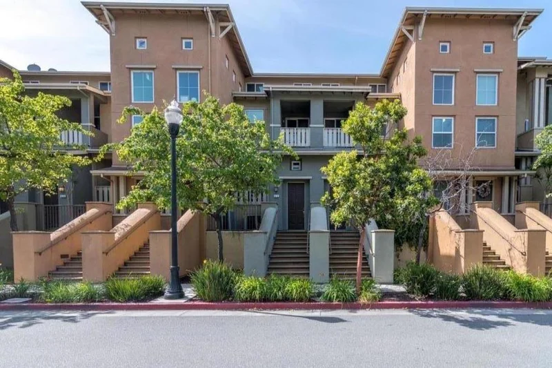 616 Boardwalk, San Jose, CA 95112