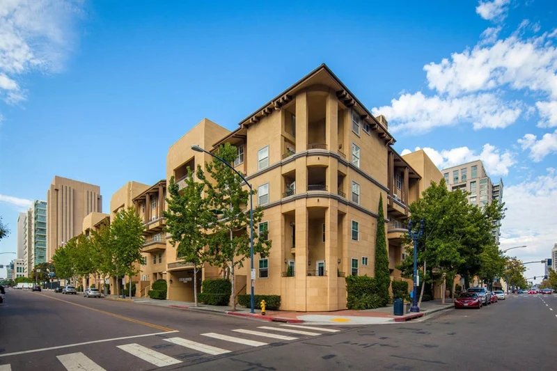 301 G Street #305, San Diego, CA 92101