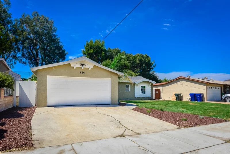 466 Parkbrook St, Spring Valley, CA 91977