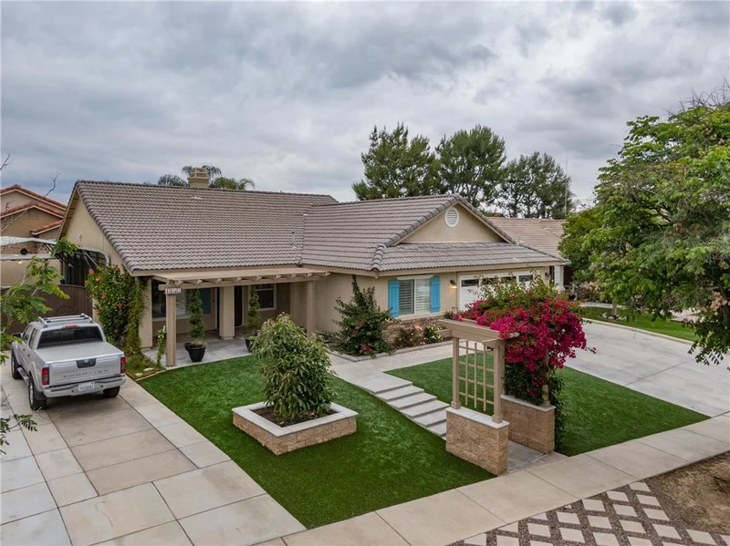 1125 Elliot, Corona, CA 92881