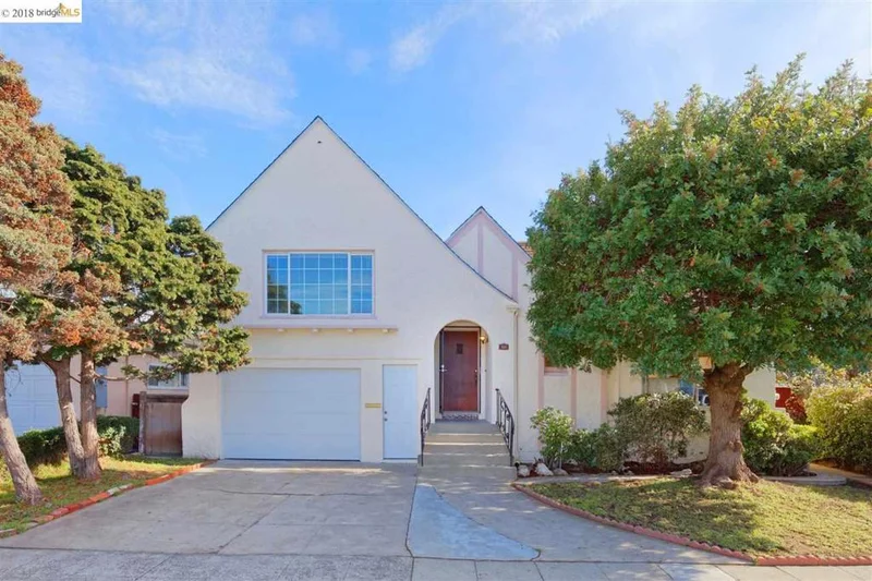 522 27th St, Richmond, CA 94804