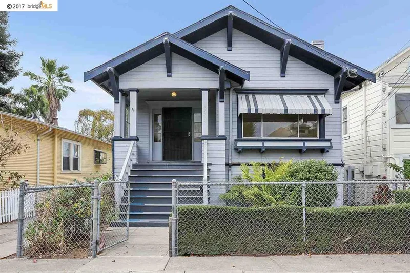 5553 Marshall St, Oakland, CA 94608