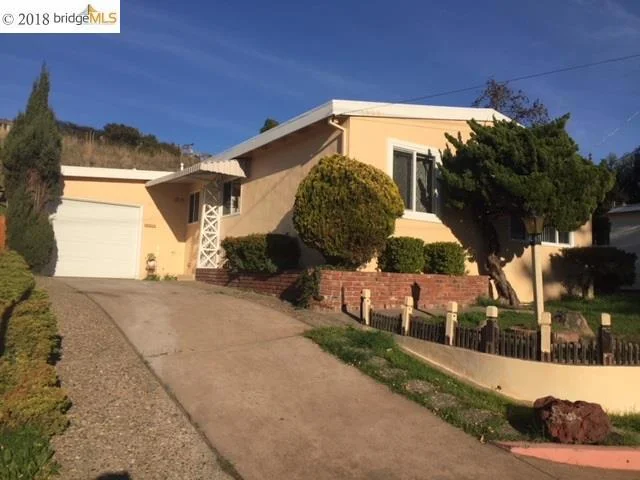 1909 Wanlass Ave, San Pablo, CA 94806-2427