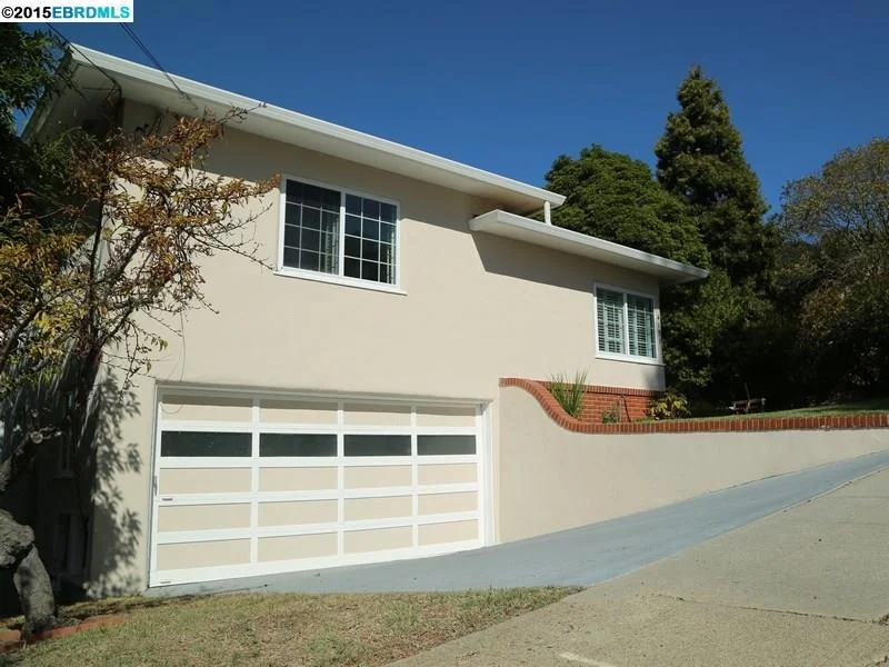 4191 Mountain View Avenue, Oakland, CA 94605