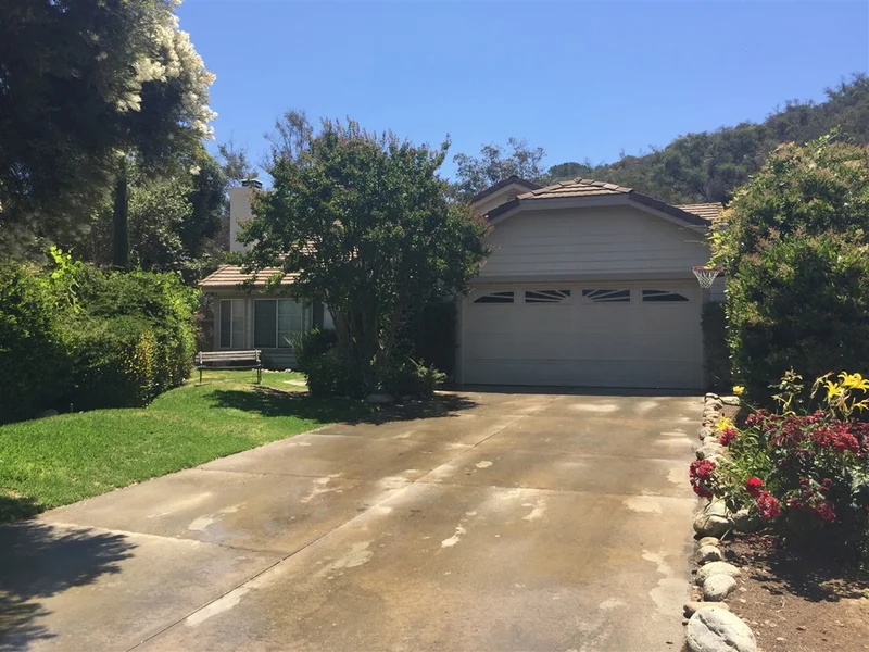 2252 Creek Hollow Pl, Escondido, CA 92026