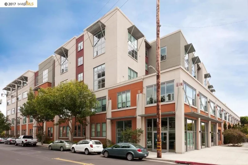 1001 46th St #510, Emeryville, CA 94608