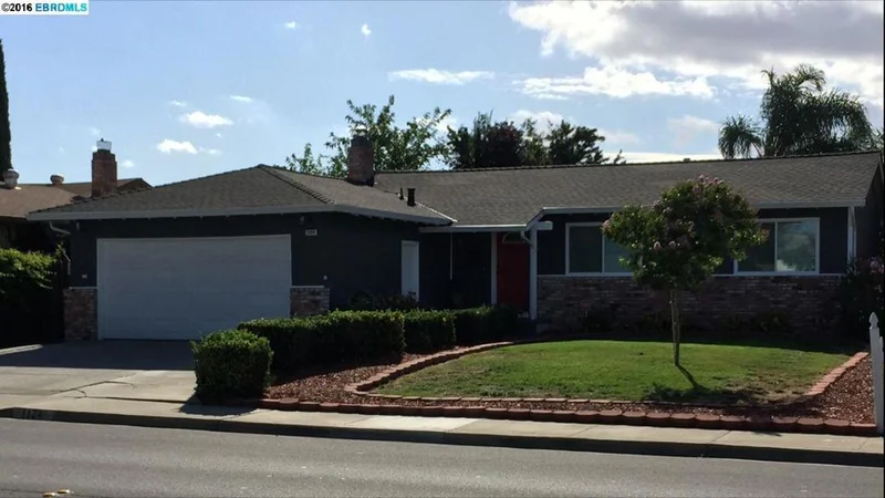 1124 Putnam St, Antioch, CA 94509
