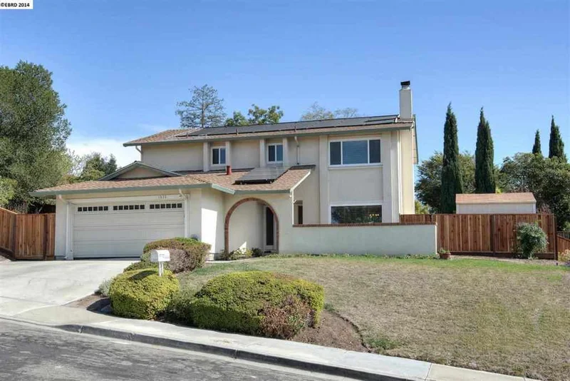 1033 Lambeth Rd, Livermore, CA 94551-1734