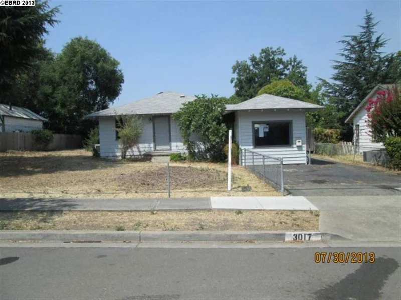 3017 Grant St, Concord, CA 94520-4624