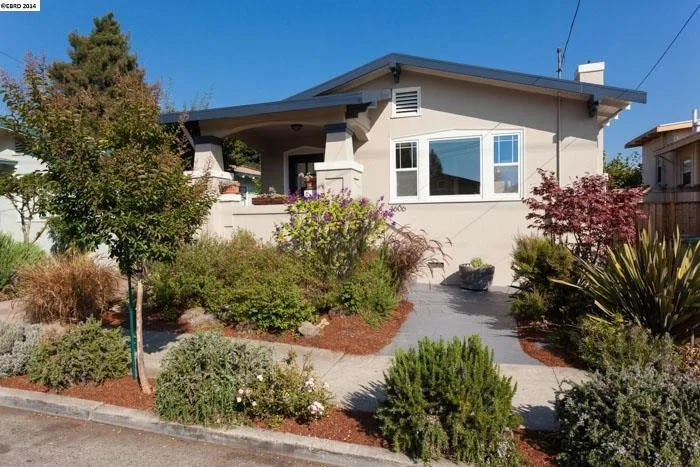4606 Manila Ave, Oakland, CA 94609-2271