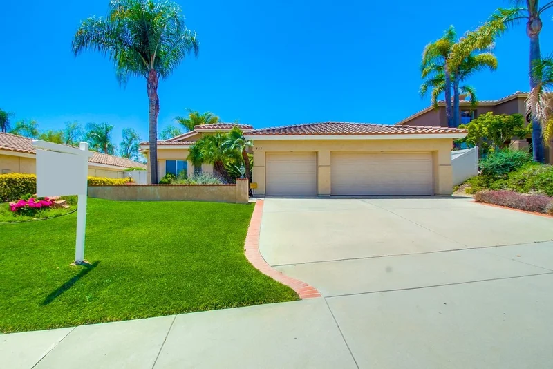465 Sabadell Dr, Oceanside, CA 92057